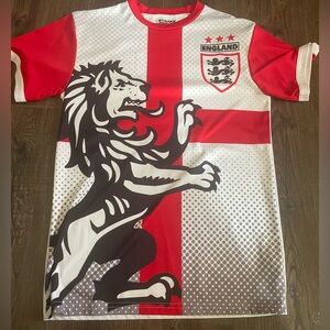 England football/ soccer shirt. Size medium